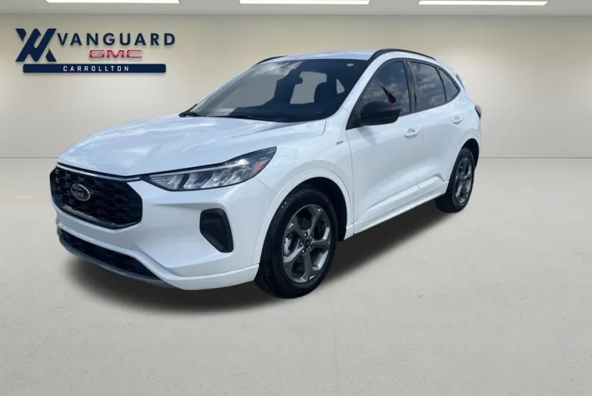 2023 Ford Escape ST-Line photo 1