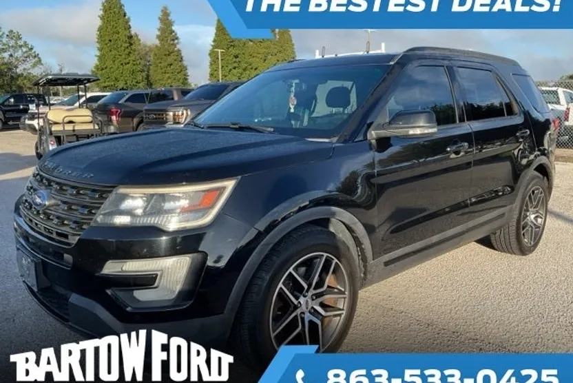 2016 Ford Explorer Sport photo 1