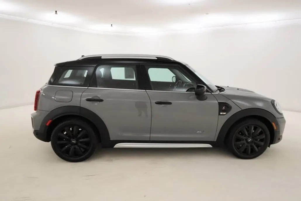 2022 Mini Countryman S ALL4 photo 1