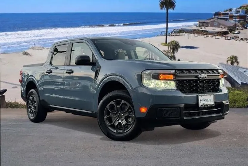 2024 Ford Maverick XLT photo 1