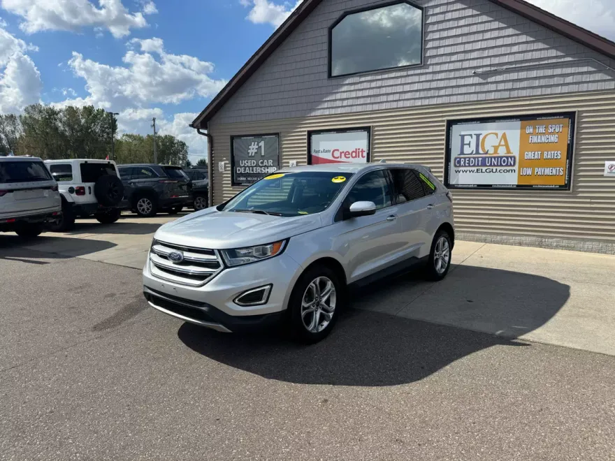 2017 Ford Edge Titanium photo 1