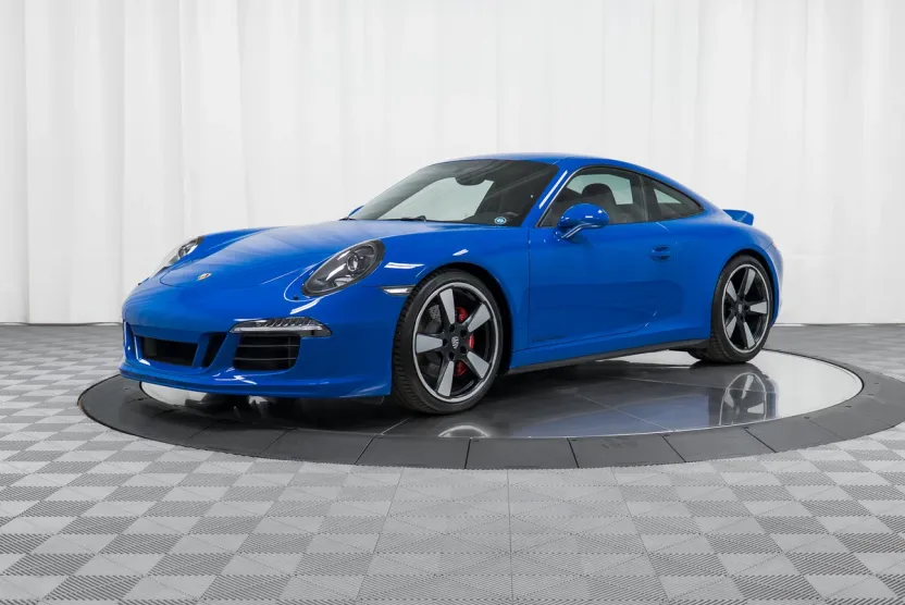 2016 Porsche 911 GTS Club Coupe photo 1