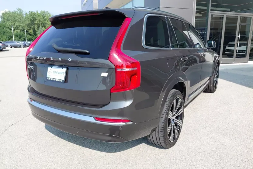 2023 Volvo XC90 Recharge T8 Plus photo 1