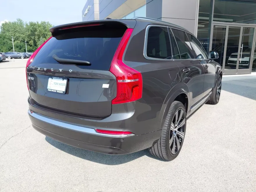 2023 Volvo XC90 Recharge T8 Plus photo 1