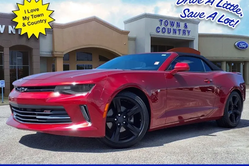 2018 Chevrolet Camaro 2LT photo 1