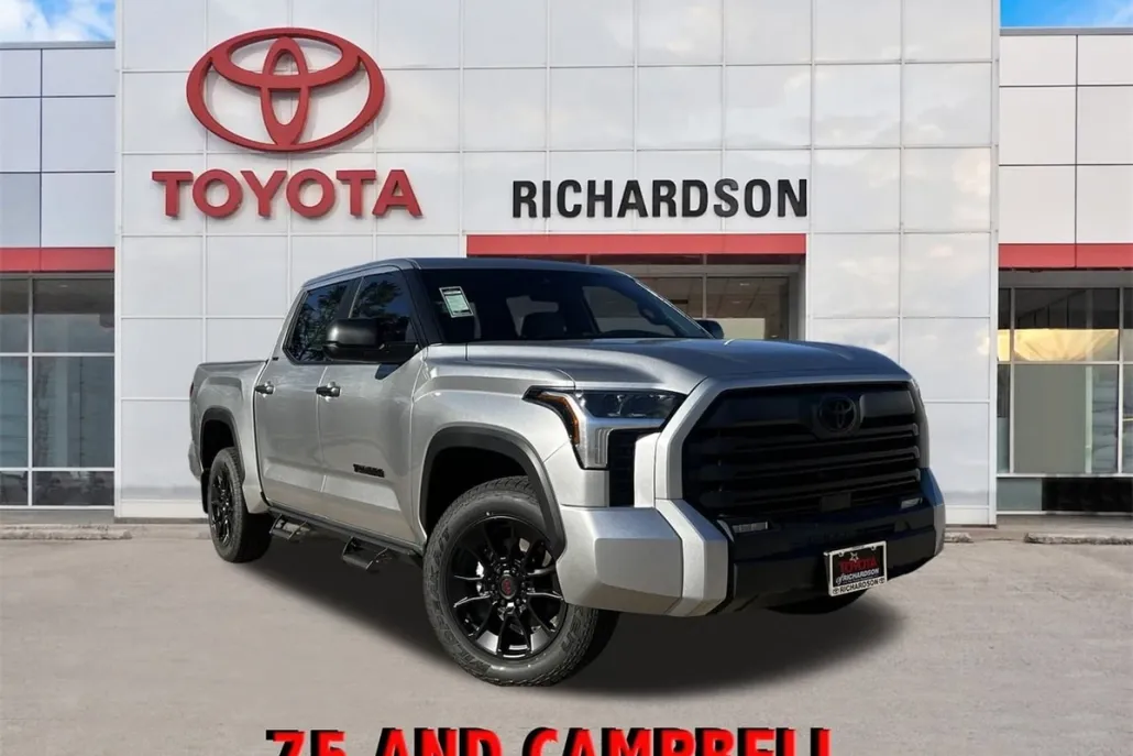 2025 Toyota Tundra SR5 photo 1