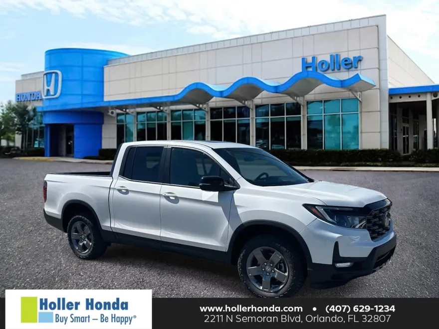 2025 Honda Ridgeline TrailSport photo 1