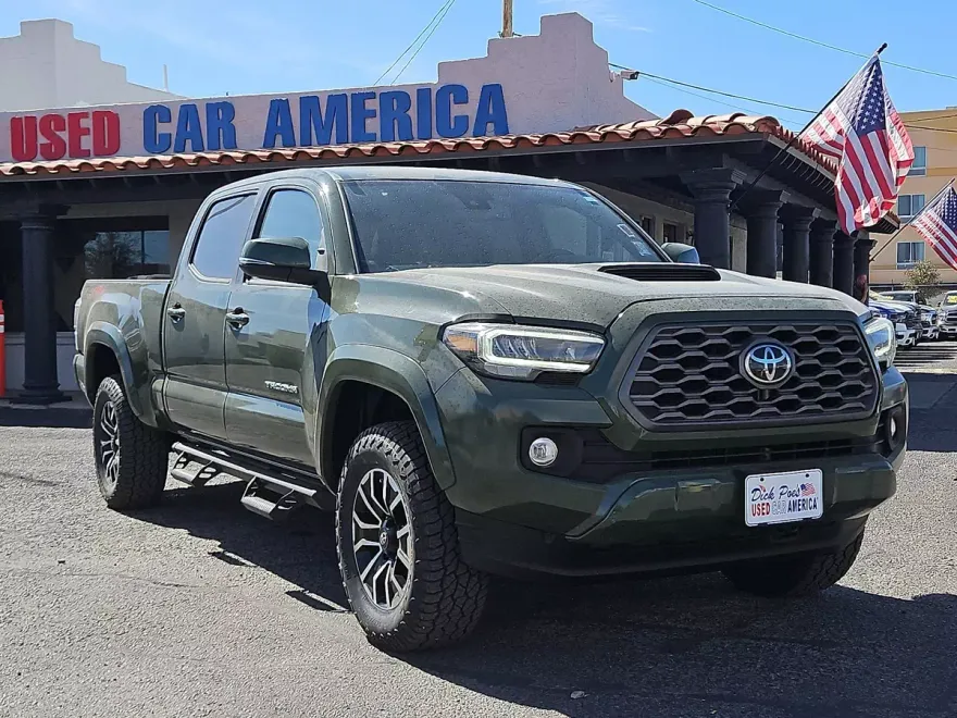 2022 Toyota Tacoma SR5 TRD Sport photo 1