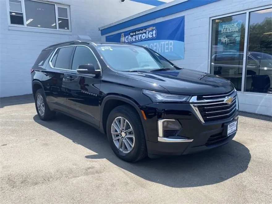 2023 Chevrolet Traverse photo 1