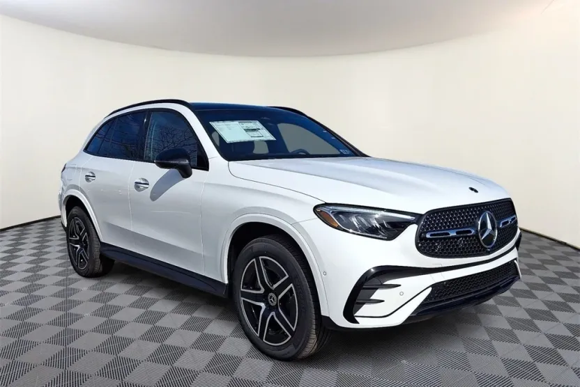 2026 Mercedes Benz GLC 300 4MATIC photo 1