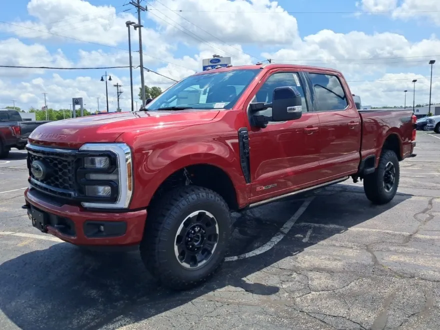 2025 Ford F-350 Lariat photo 1