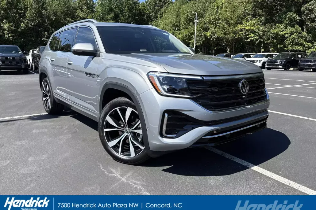 2026 Volkswagen Atlas SEL Premium R-Line photo 1