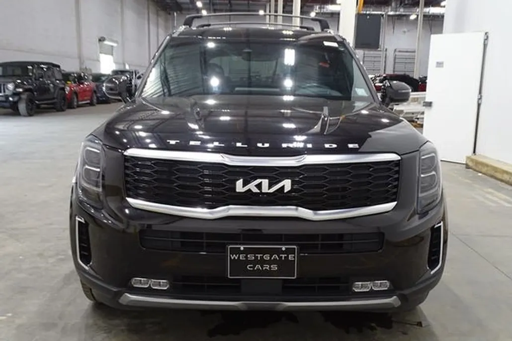 2022 Kia Telluride SX photo 1