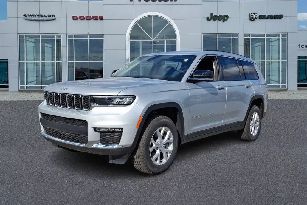 2024 Jeep Grand Cherokee Limited photo 1