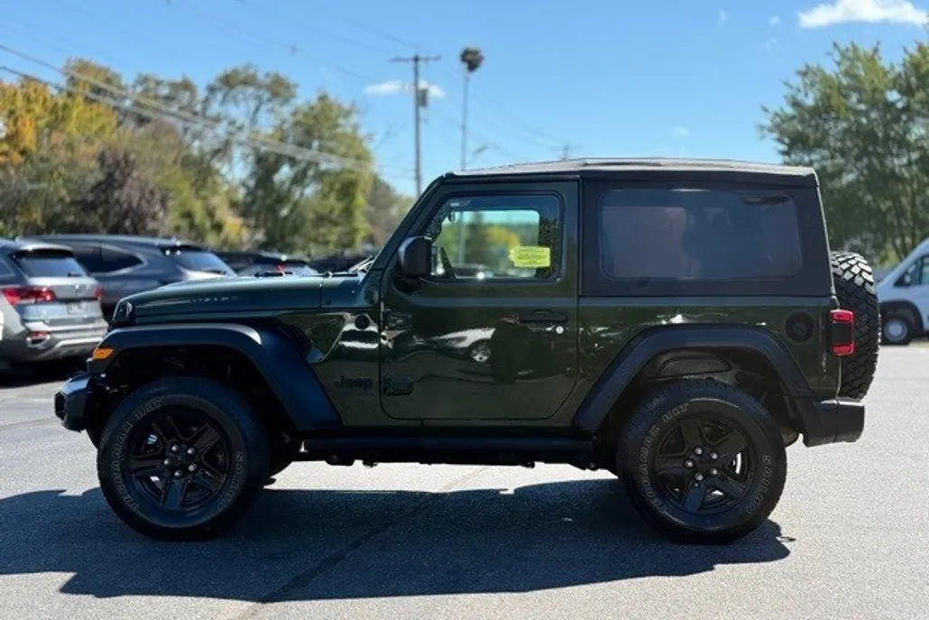 2021 Jeep Wrangler Willys photo 1
