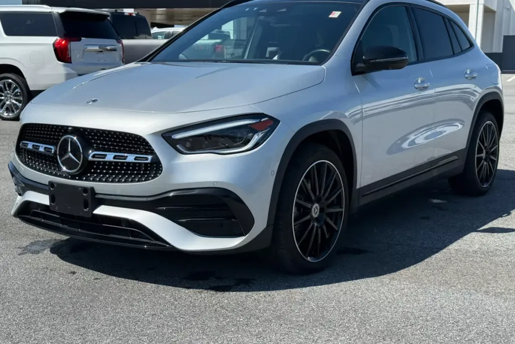 2023 Mercedes Benz GLA 250 4MATIC photo 1