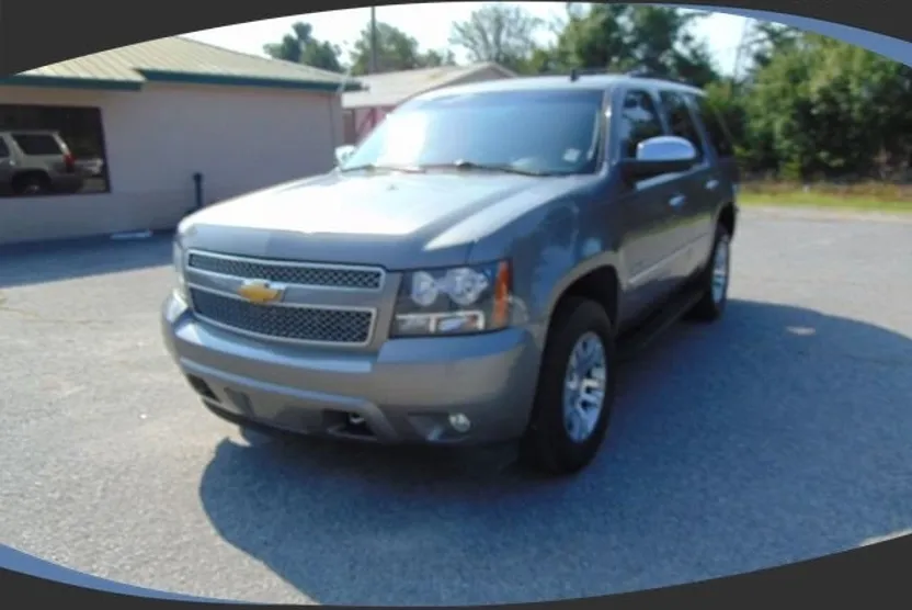 2012 Chevrolet Tahoe LTZ photo 1