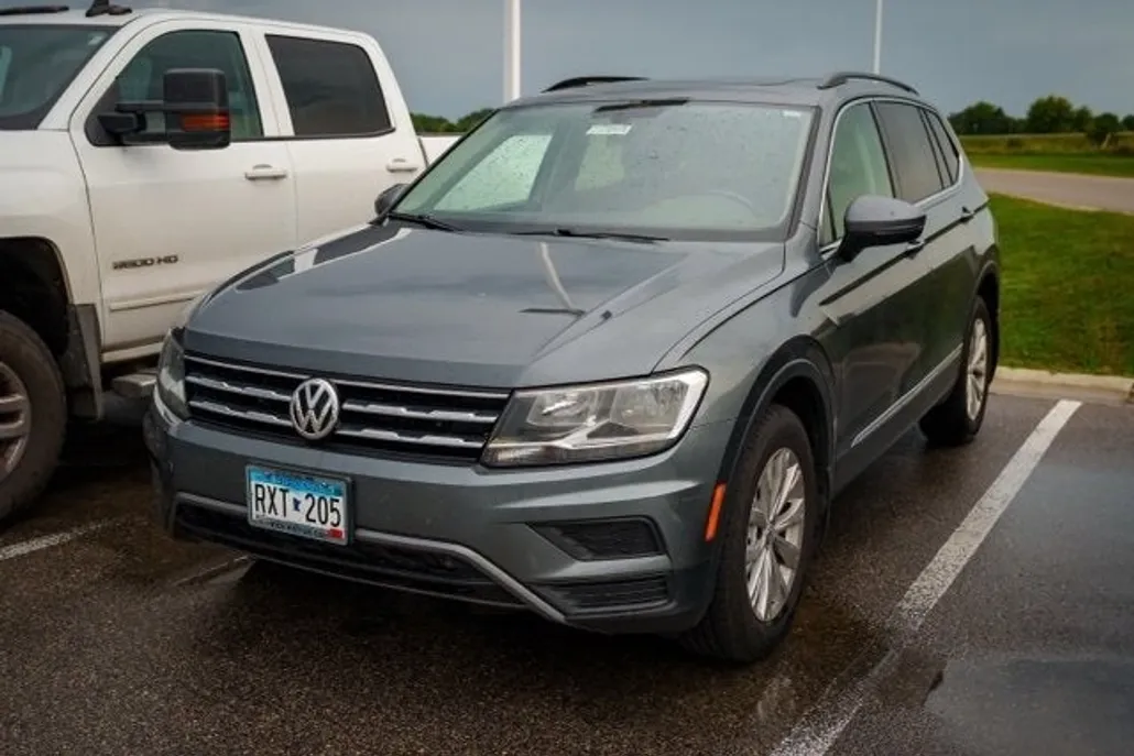 2018 Volkswagen Tiguan SEL photo 1