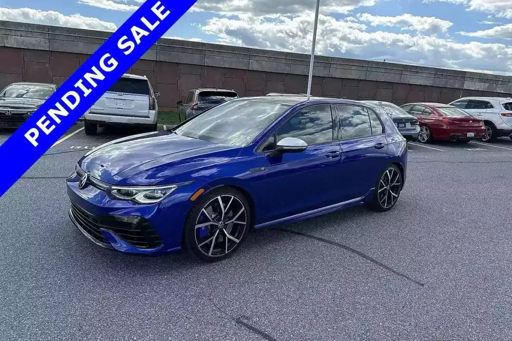 2022 Volkswagen Golf R photo 1