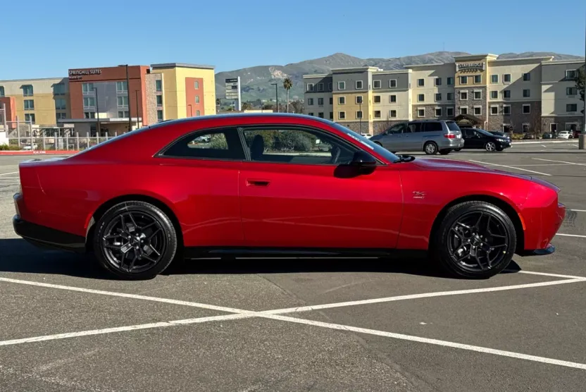 2024 Dodge Charger Daytona R/T photo 1