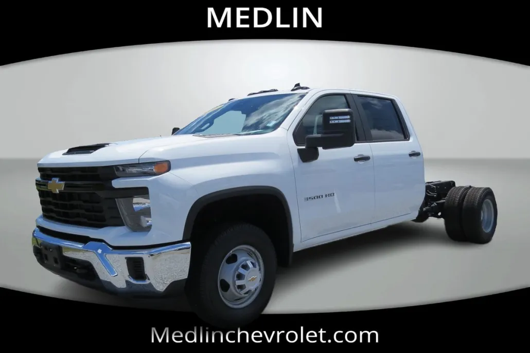 2025 Chevrolet Silverado 3500HD Work Truck photo 1
