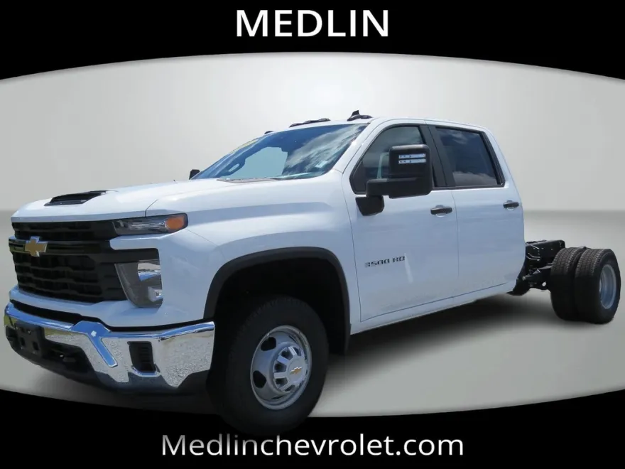 2025 Chevrolet Silverado 3500HD Work Truck photo 1