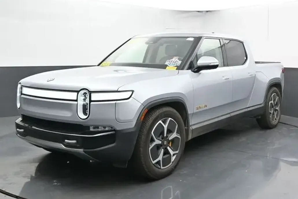 2022 Rivian R1T Adventure photo 1