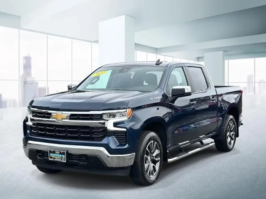 2022 Chevrolet Silverado 1500 LT photo 1