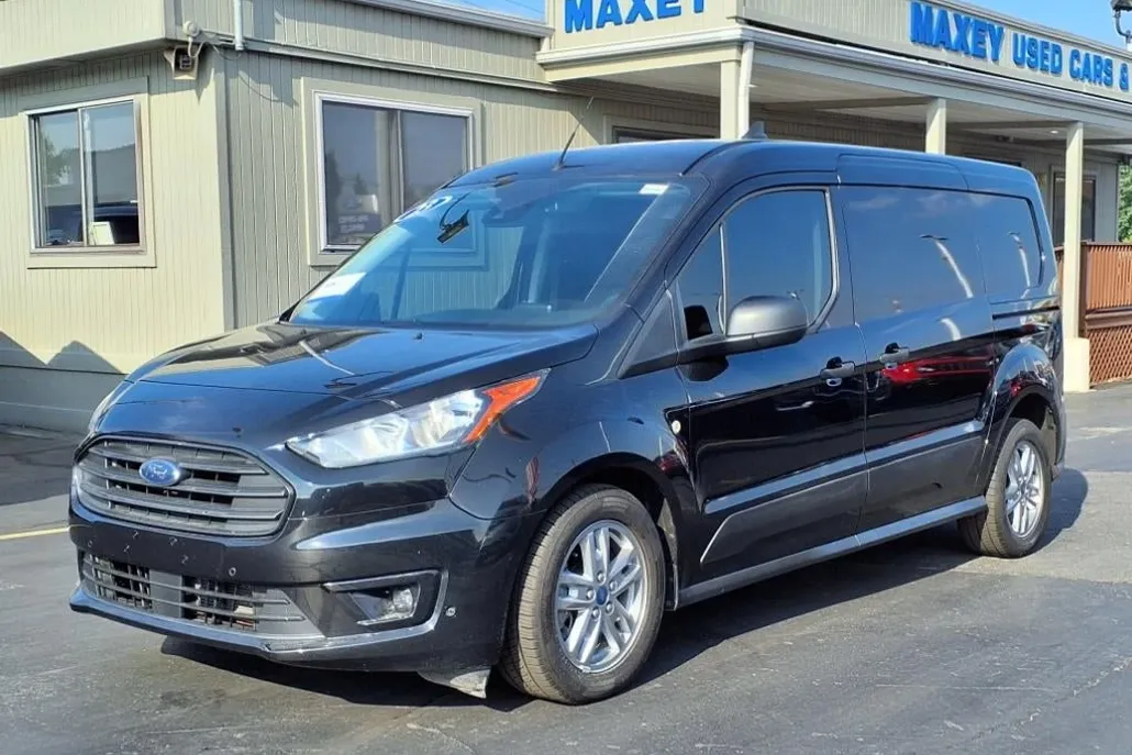 2023 Ford Transit Connect XLT photo 1