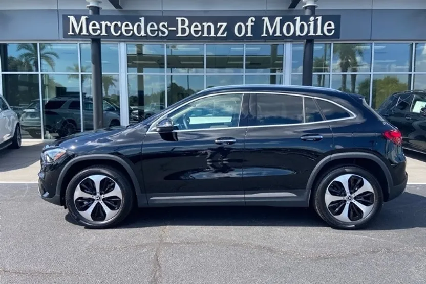 2025 Mercedes Benz GLA 250 photo 1