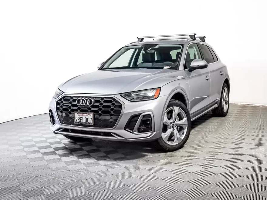 2025 Audi Q5 S line Premium Plus photo 1