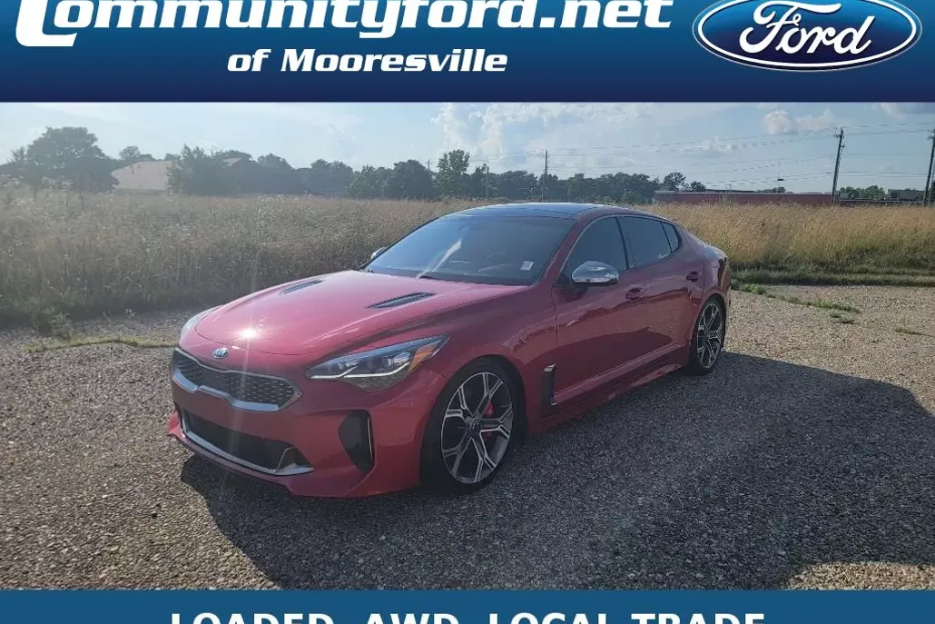 2020 Kia Stinger GT2 photo 1