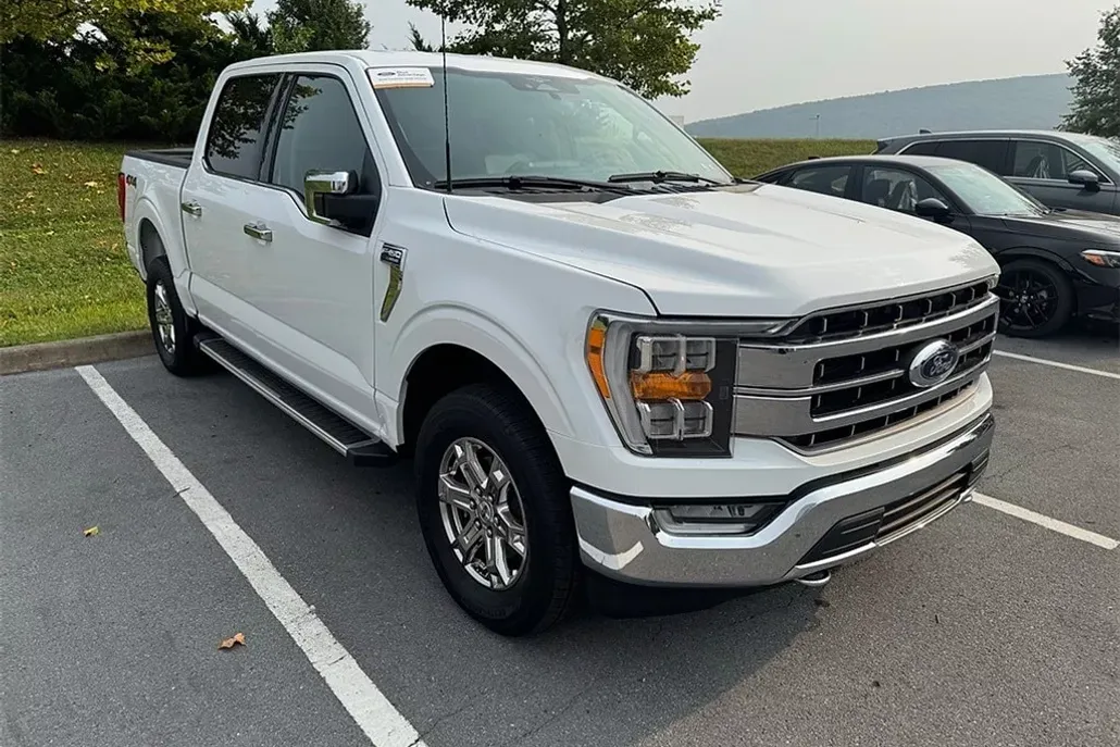 2023 Ford F-150 Lariat photo 1