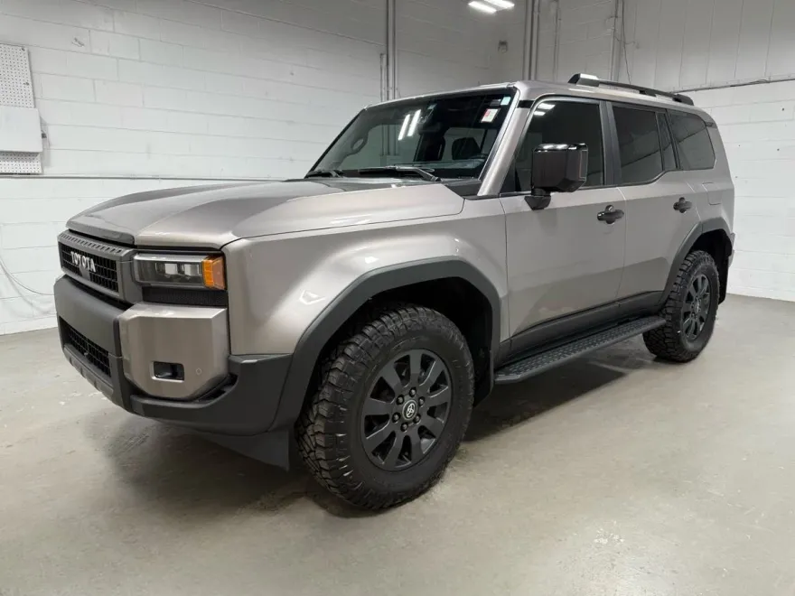 2025 Toyota Land Cruiser Premium photo 1
