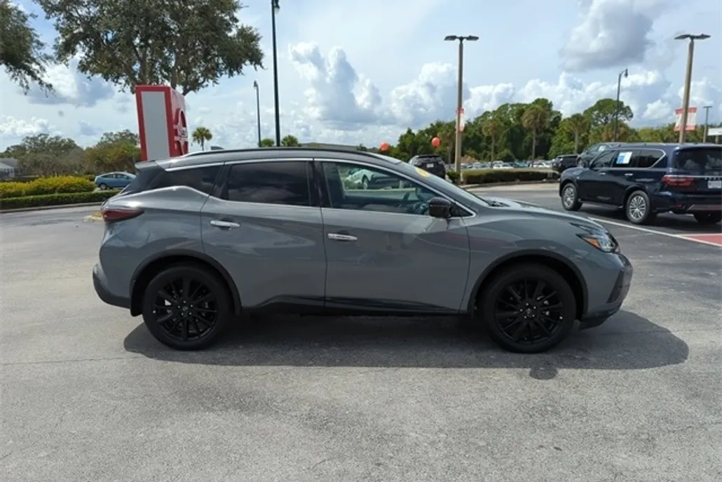 2024 Nissan Murano SV photo 1