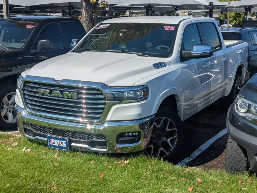2025 Ram 1500 Laramie photo 1
