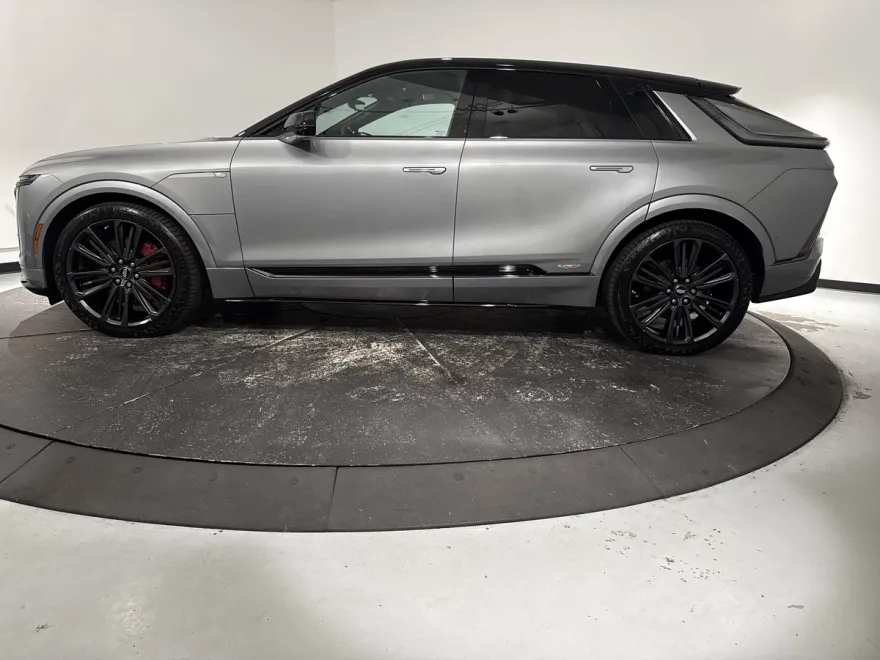 2026 Cadillac Lyriq photo 1