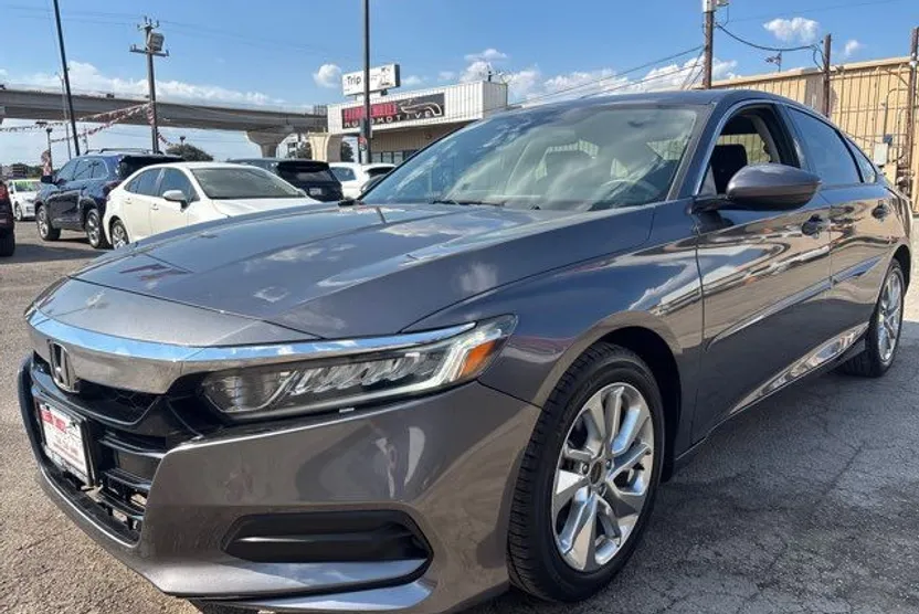 2018 Honda Accord LX photo 1