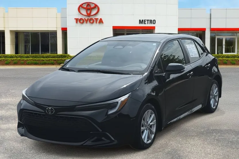 2024 Toyota Corolla SE photo 1