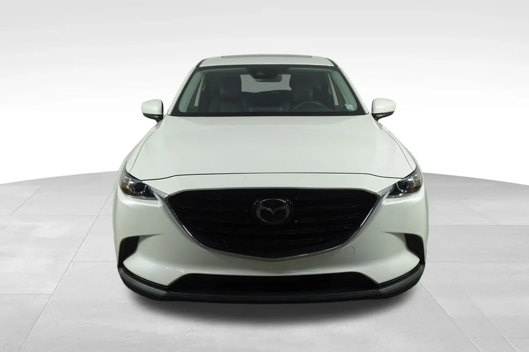 2023 Mazda CX-9 Touring photo 1