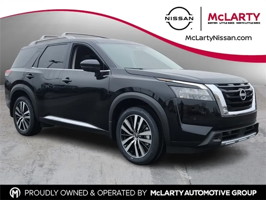 2025 Nissan Pathfinder Platinum photo 1