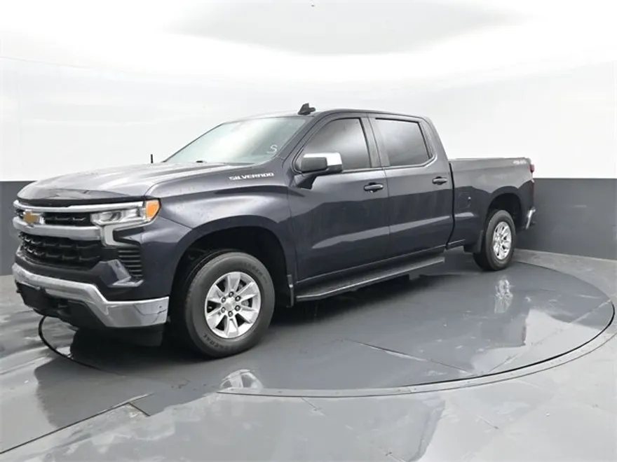 2022 Chevrolet Silverado 1500 LT photo 1