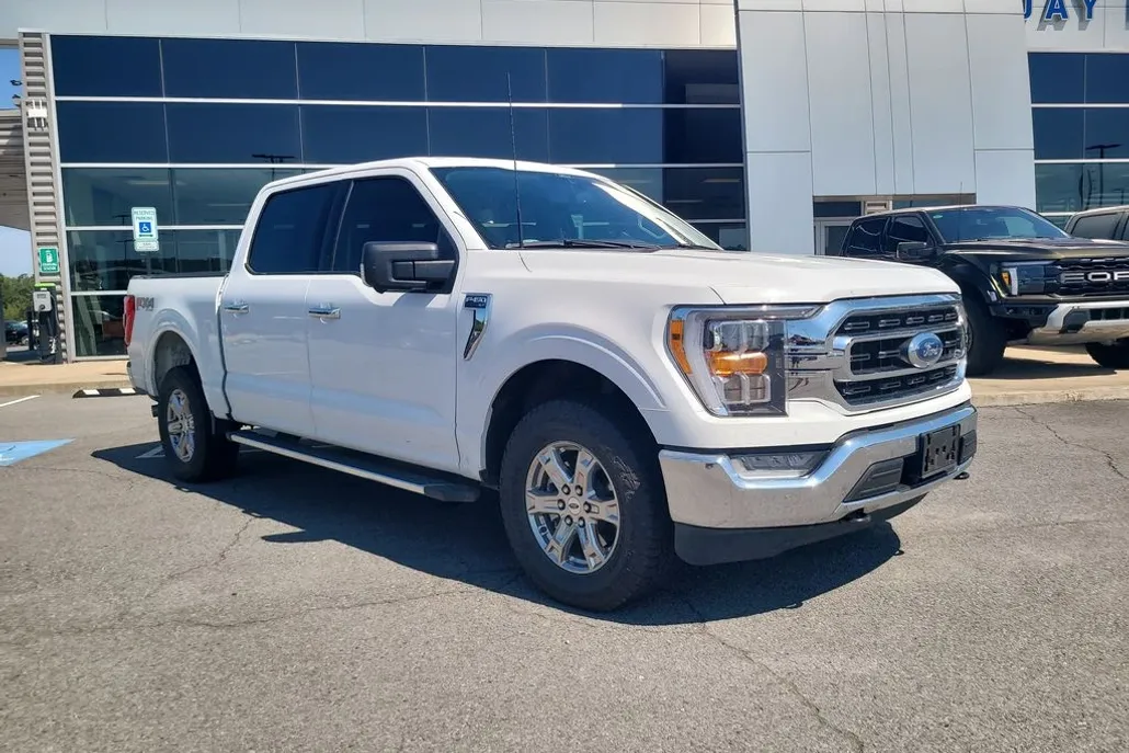2022 Ford F-150 XLT photo 1