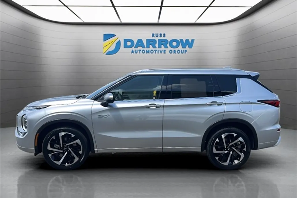 2025 Mitsubishi Outlander PHEV SEL photo 1
