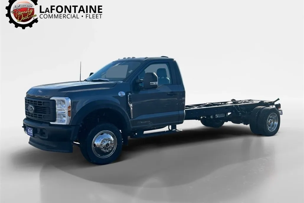 2024 Ford F-550 photo 1