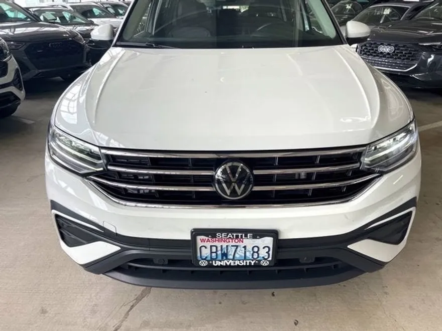 2022 Volkswagen Tiguan SE photo 1