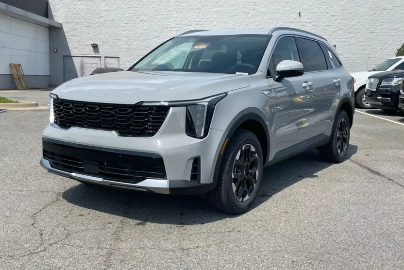 2026 Kia Sorento S photo 1