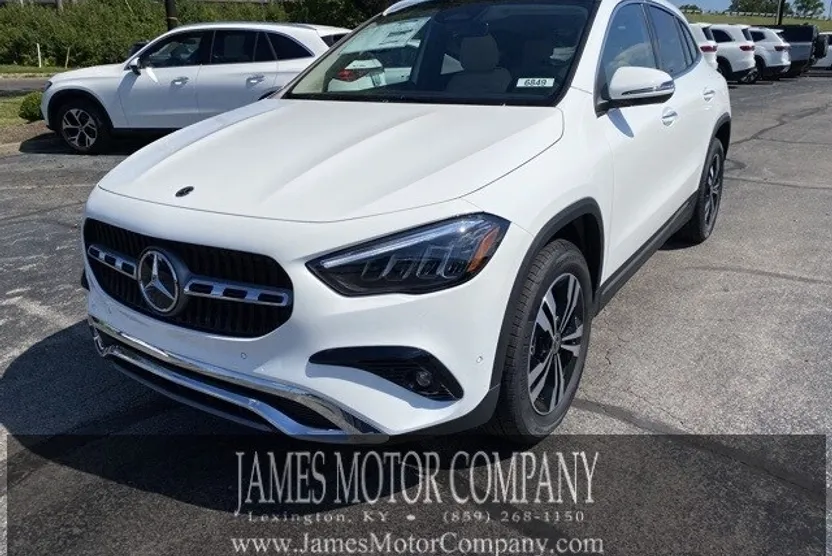 2026 Mercedes Benz GLA 250 4MATIC photo 1