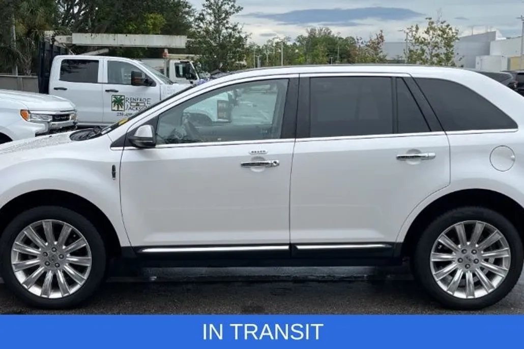 2013 Lincoln MKX Base photo 1