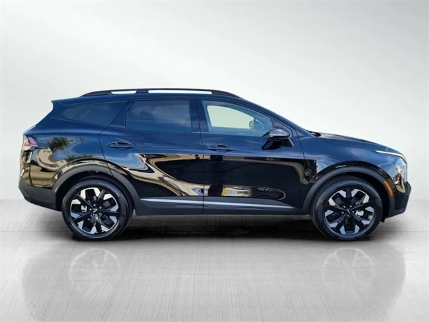 2024 Kia Sportage X-Line photo 1
